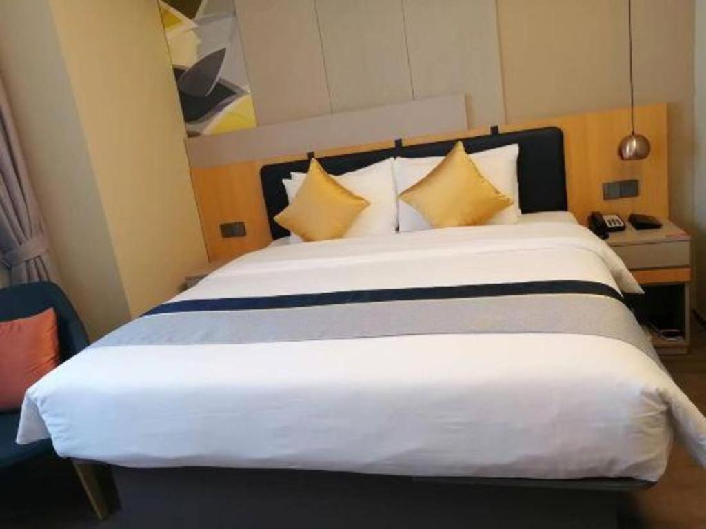 Home Inn Kunming Baita Road Buitenkant foto